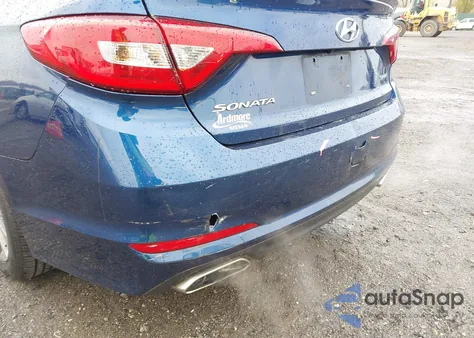 2015 Hyundai Sonata Sport z USA, uszkodzony, nr VIN 5NPE34AF9FH230297